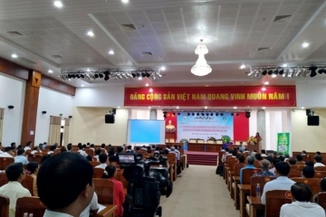 Tham dự Diễn đàn Khuyến nông ở tỉnh Hậu Giang